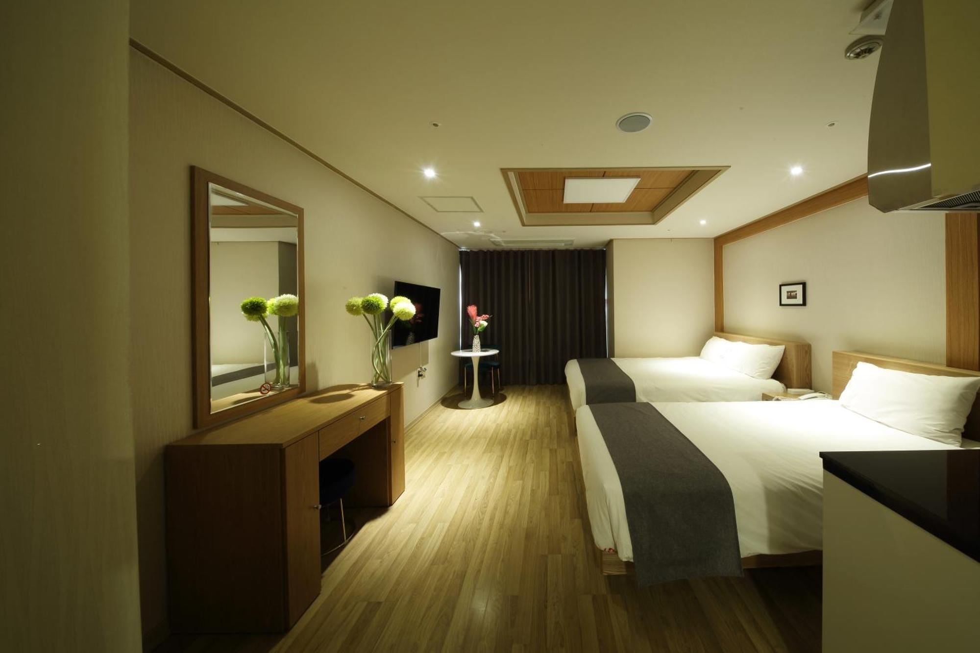 Incheon The Hotel Yeongjong Exteriör bild