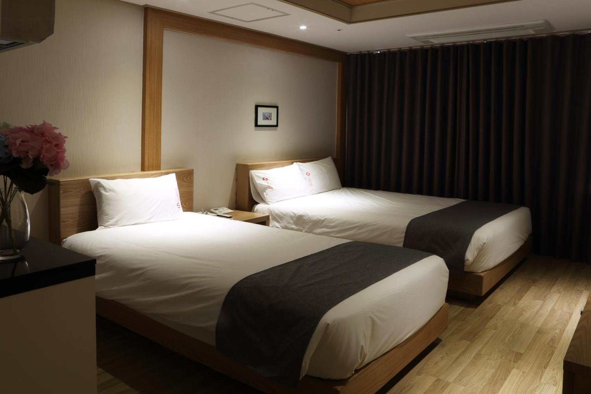 Incheon The Hotel Yeongjong Exteriör bild