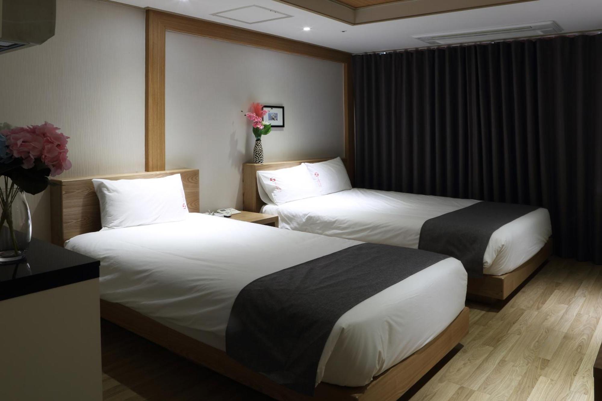 Incheon The Hotel Yeongjong Exteriör bild