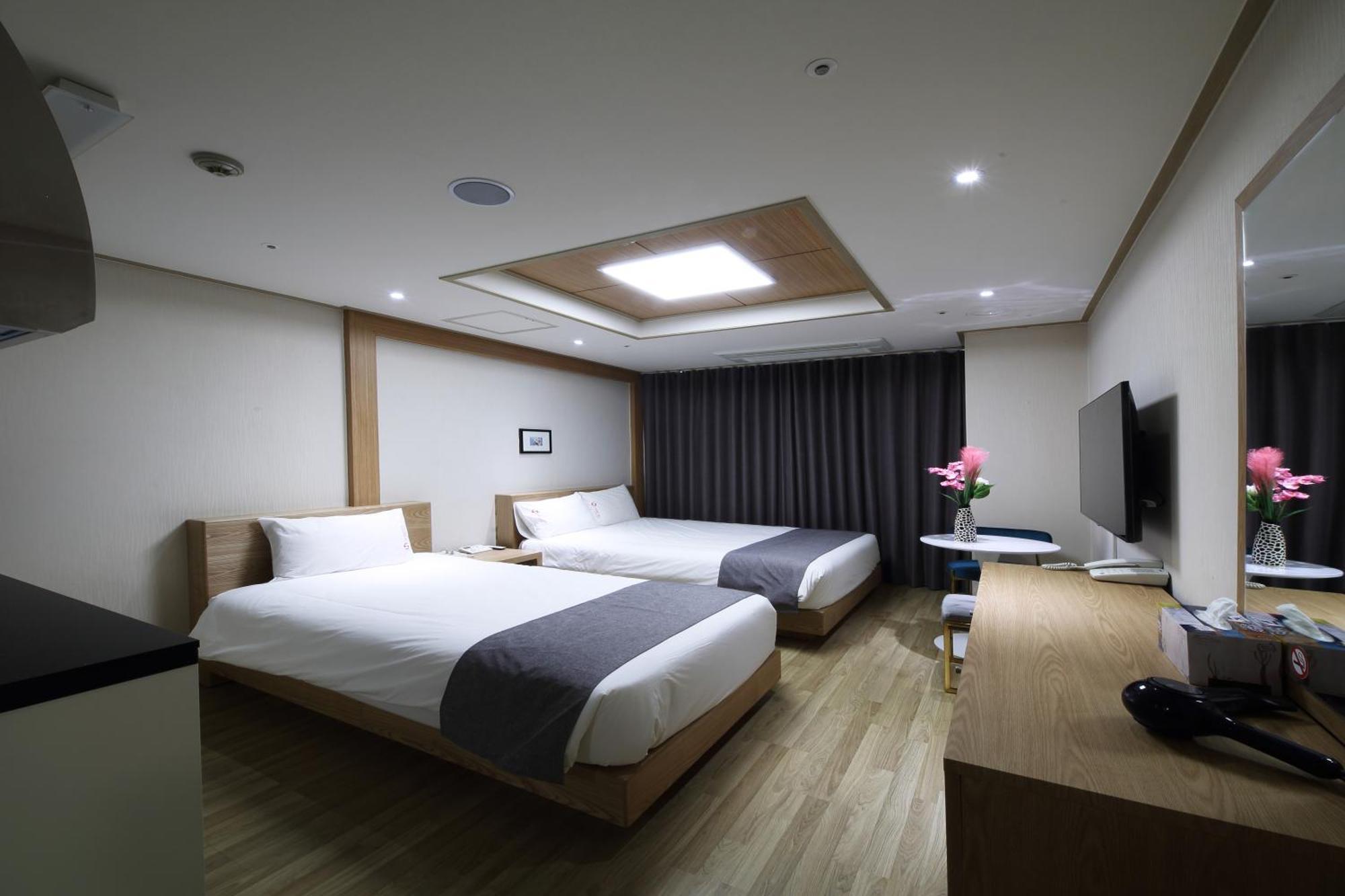 Incheon The Hotel Yeongjong Exteriör bild