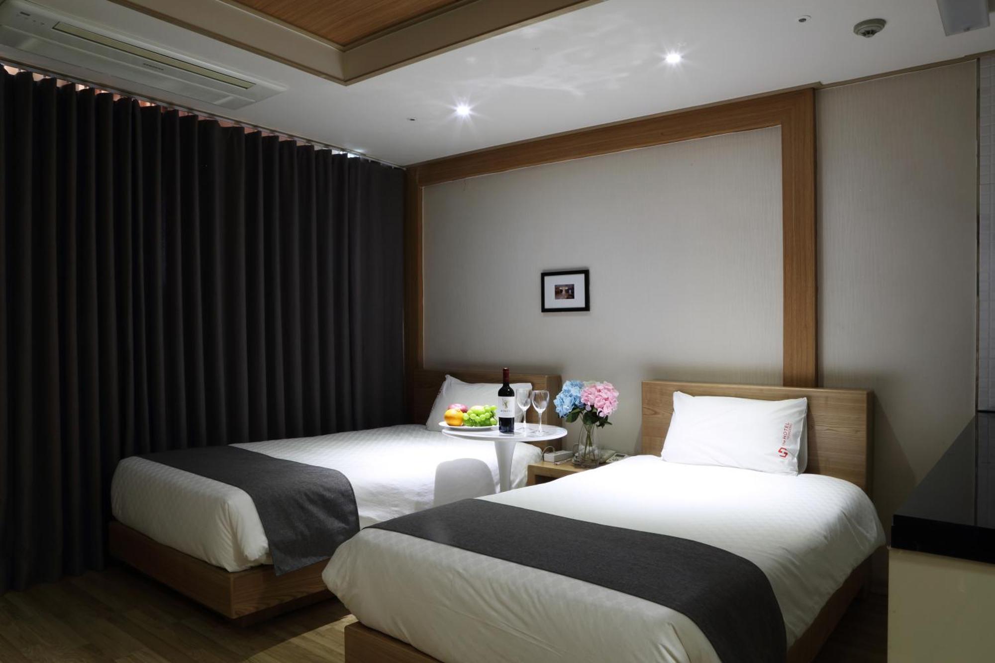 Incheon The Hotel Yeongjong Exteriör bild