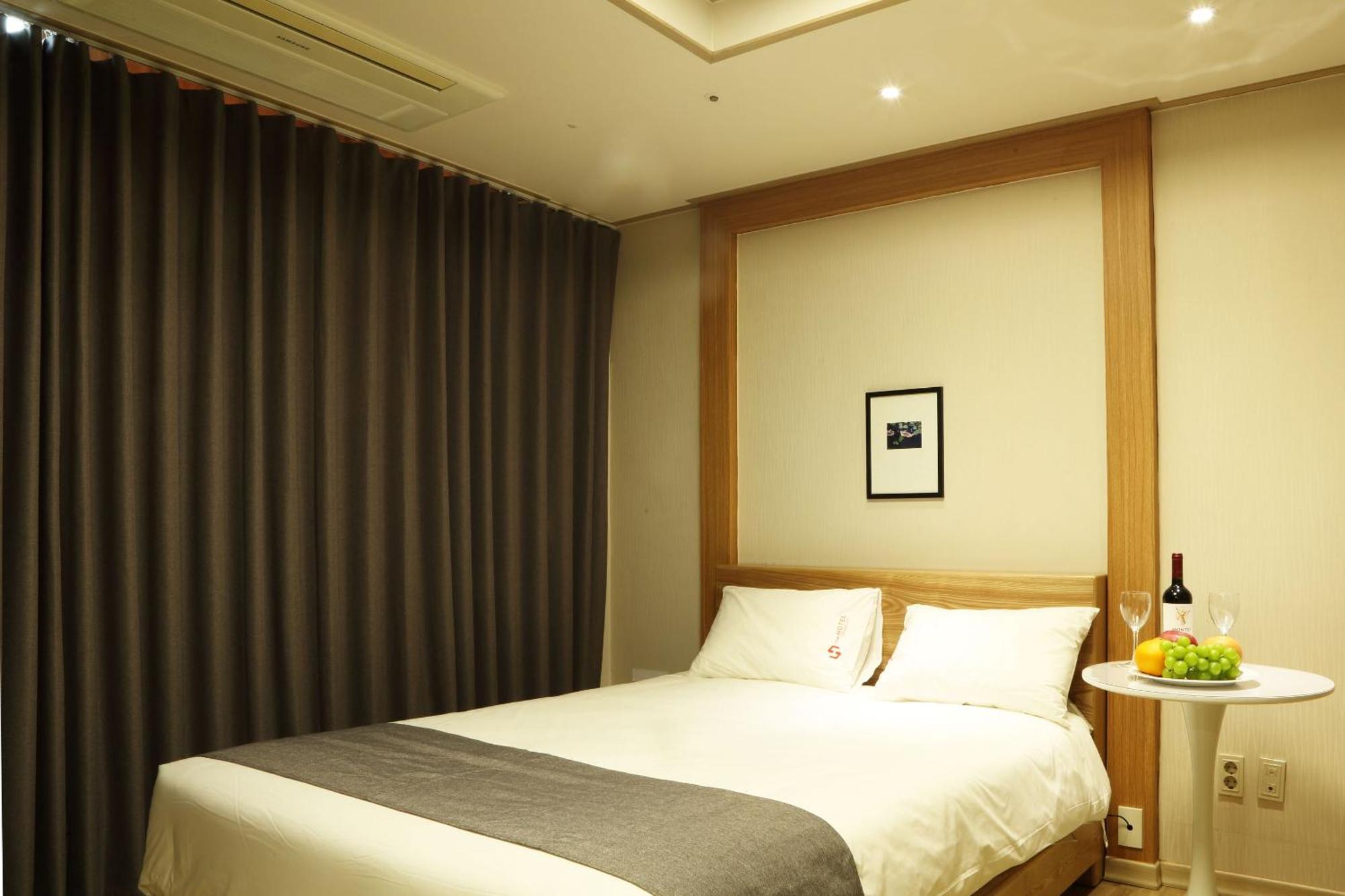 Incheon The Hotel Yeongjong Exteriör bild